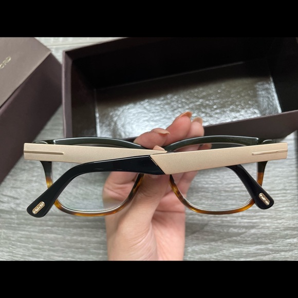 TOM FORD Frames - Picture 2 of 4